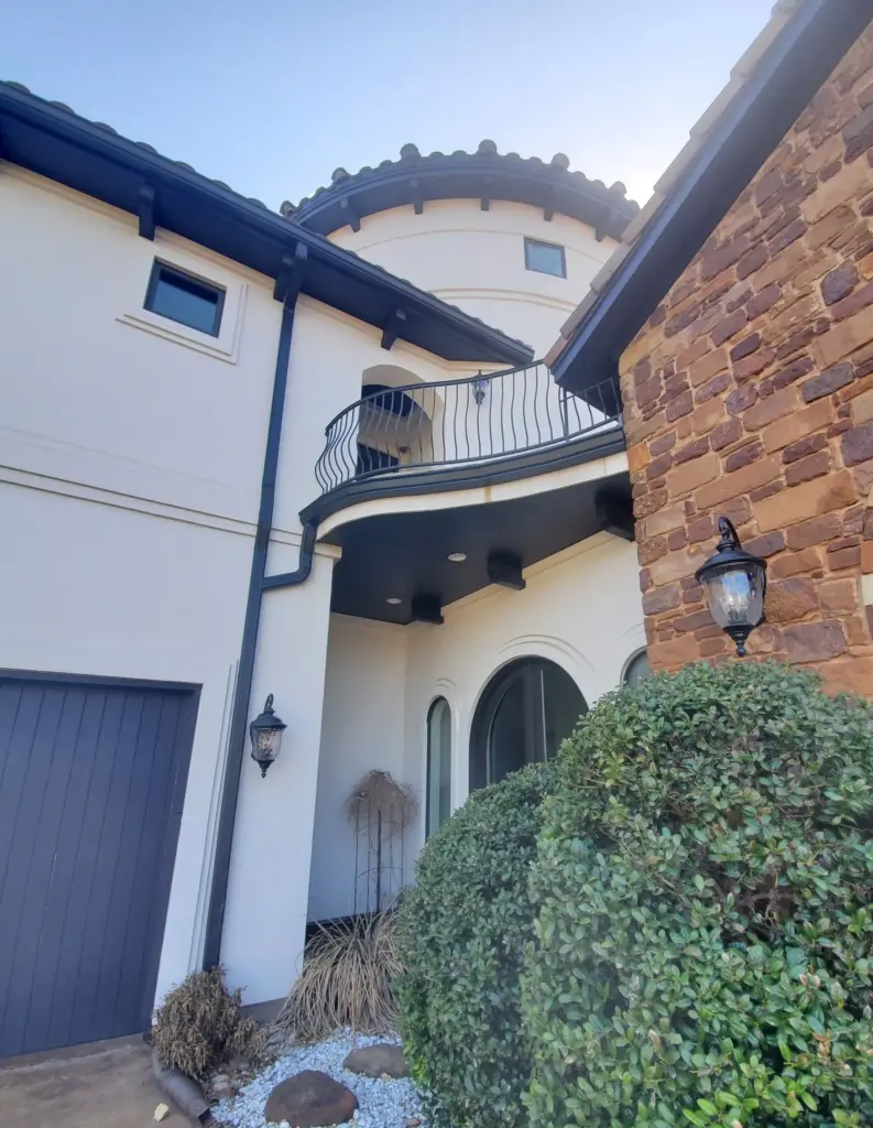 Seamless+Rain+gutter+installation+in+Austin+at+Watersmark+at+Barton+Creek 1920w