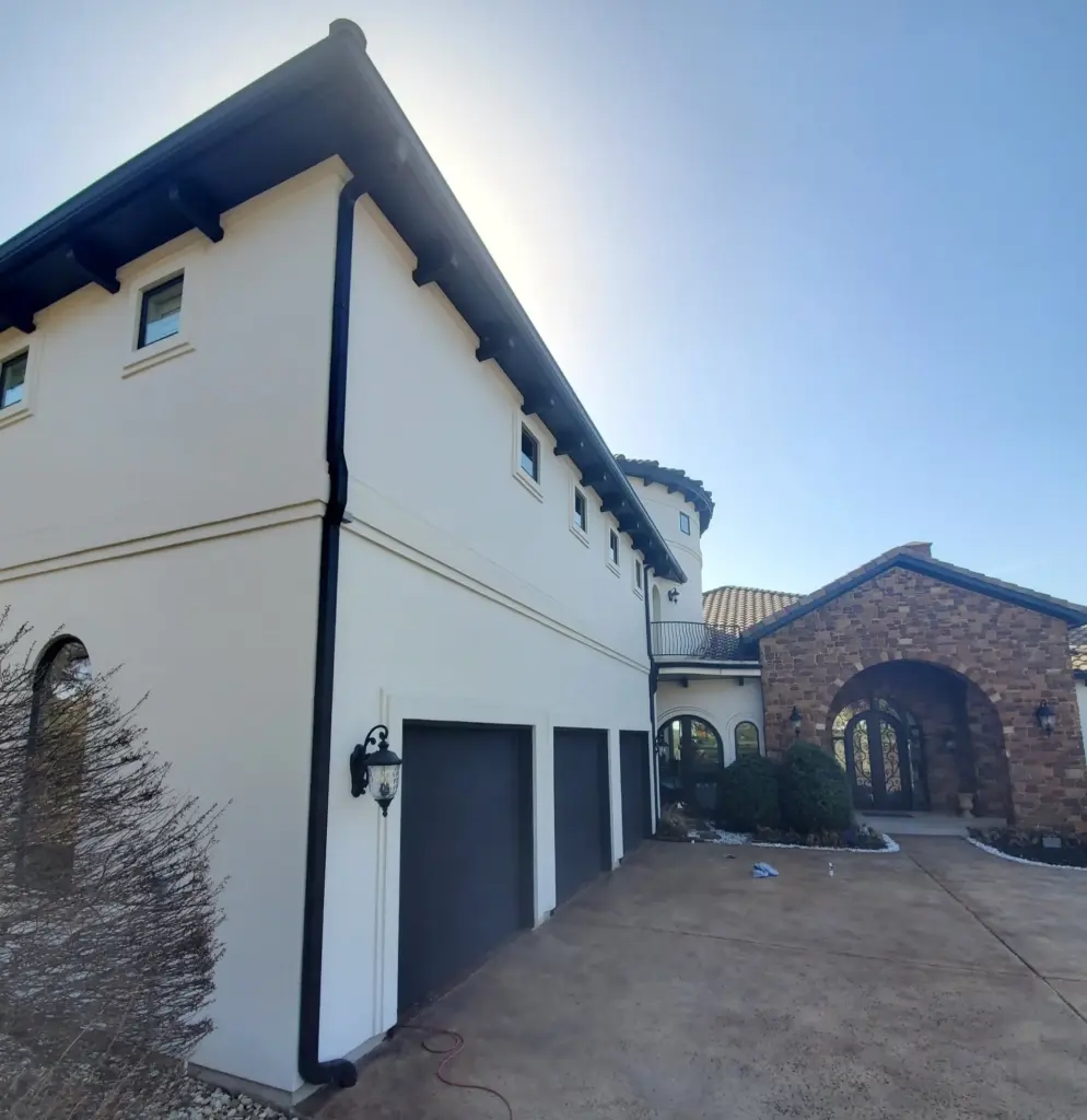 Seamless+Rain+gutters+installation+in+Austin+at+Watersmark+at+Barton+Creek+west 7cf06384 1920w (1)