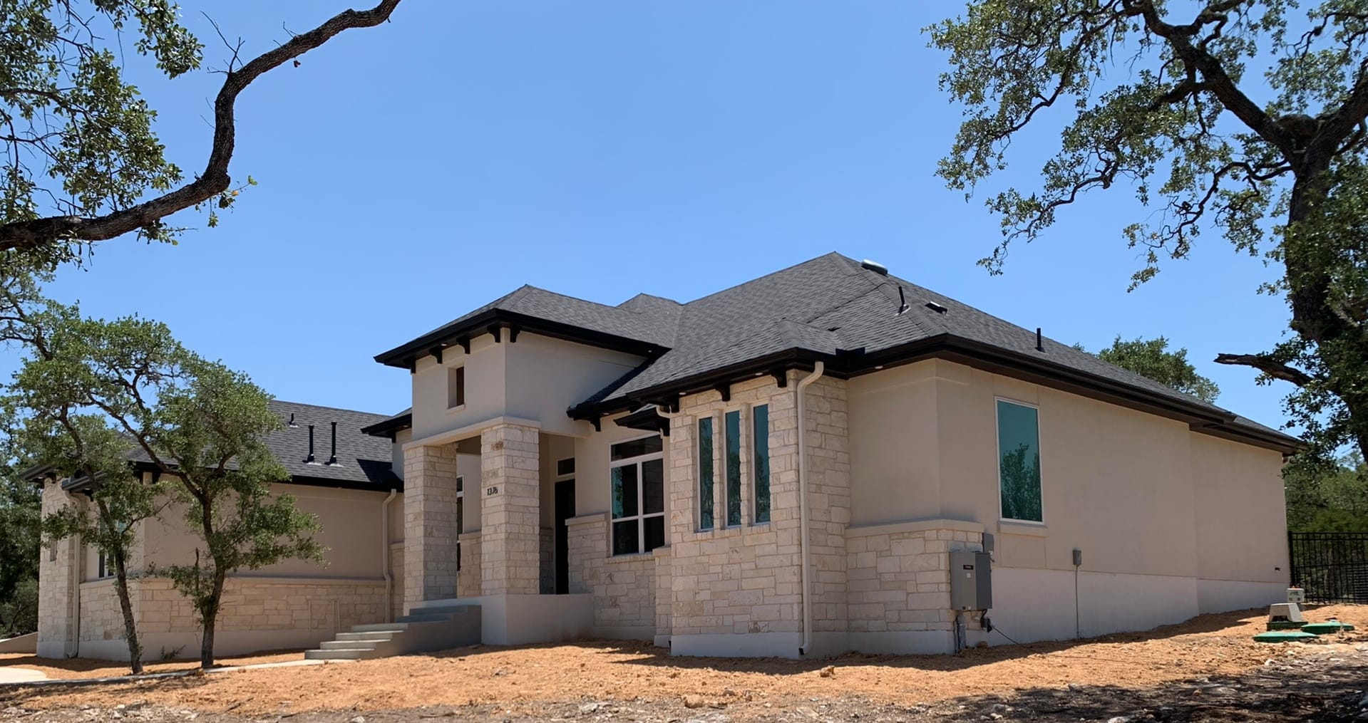 Seamless Rain Gutters in Austin, TX